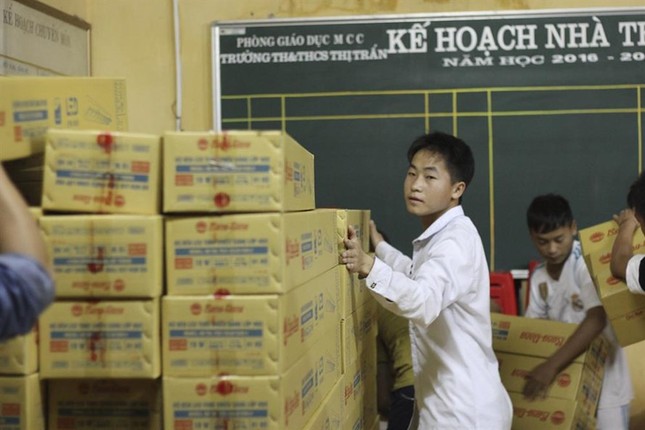 Mang ánh sáng học đường lên vùng cao Mù Cang Chải ảnh 11