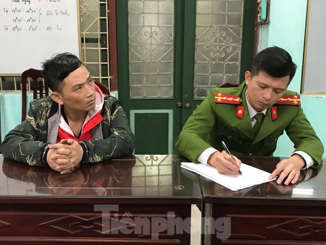 Phát hiện nhiều súng, đạn trong tụ điểm ma tuý lớn ở Nam Định ảnh 1