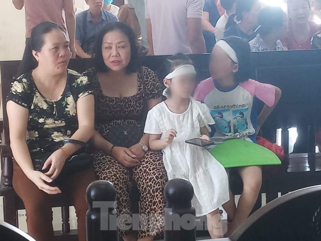 Tuyên án tử hình bị cáo bơm xyanua vào trà sữa đầu độc chị họ ảnh 4