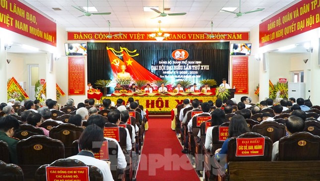 Ông Nguyễn Anh Tuấn được bầu làm Bí thư Thành uỷ Nam Định ảnh 2