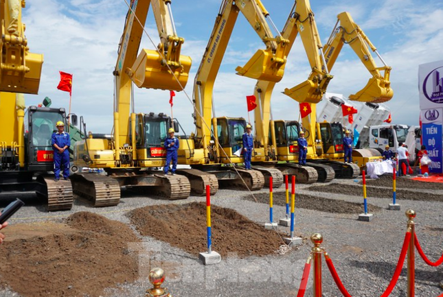Nam Định khởi công tuyến đường bộ ven biển trị giá gần 2.700 tỷ đồng ảnh 3