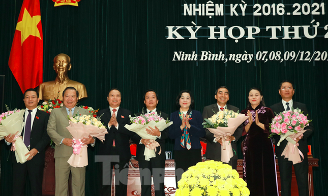 Thủ tướng phê chuẩn kết quả bầu Chủ tịch và hai Phó Phủ tịch UBND tỉnh Ninh Bình ảnh 1