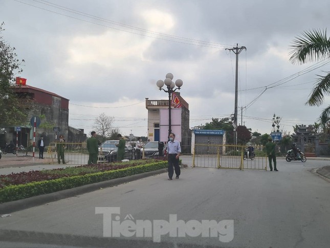 Lần đầu tiên đền Trần vắng nhất trong hơn 30 năm qua, phát ấn theo cách đặc biệt ảnh 4