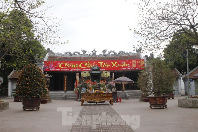 Lần đầu tiên đền Trần vắng nhất trong hơn 30 năm qua, phát ấn theo cách đặc biệt ảnh 2