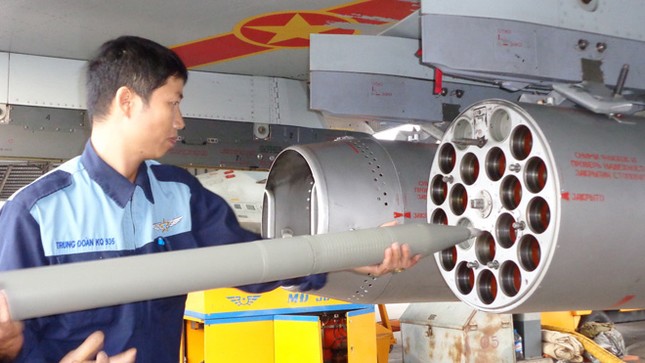 Xem SU 30MK2 'tiêu diệt mục tiêu' ảnh 1