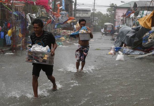 Ảnh: Philippines tan hoang vì bão Thần Sấm ảnh 2