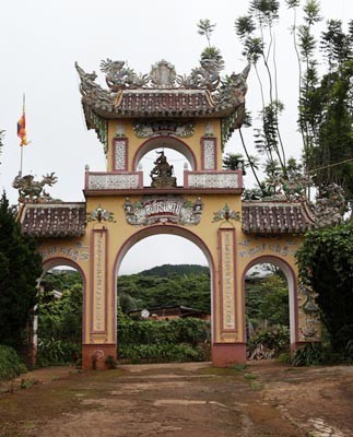 Huyền bí ngôi chùa ma Bửu Sơn ở Lâm Đồng ảnh 2