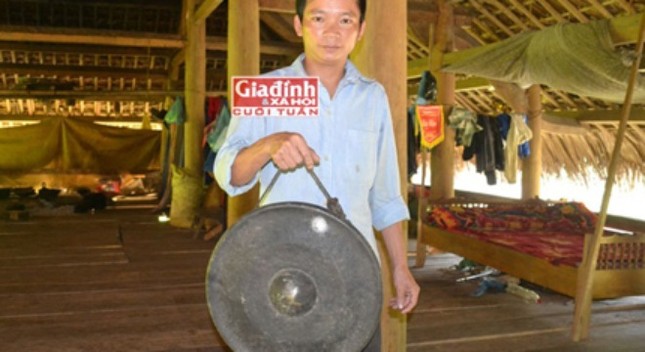 Đi bẫy chuột, gặp kho báu của người cổ trong rừng ảnh 1
