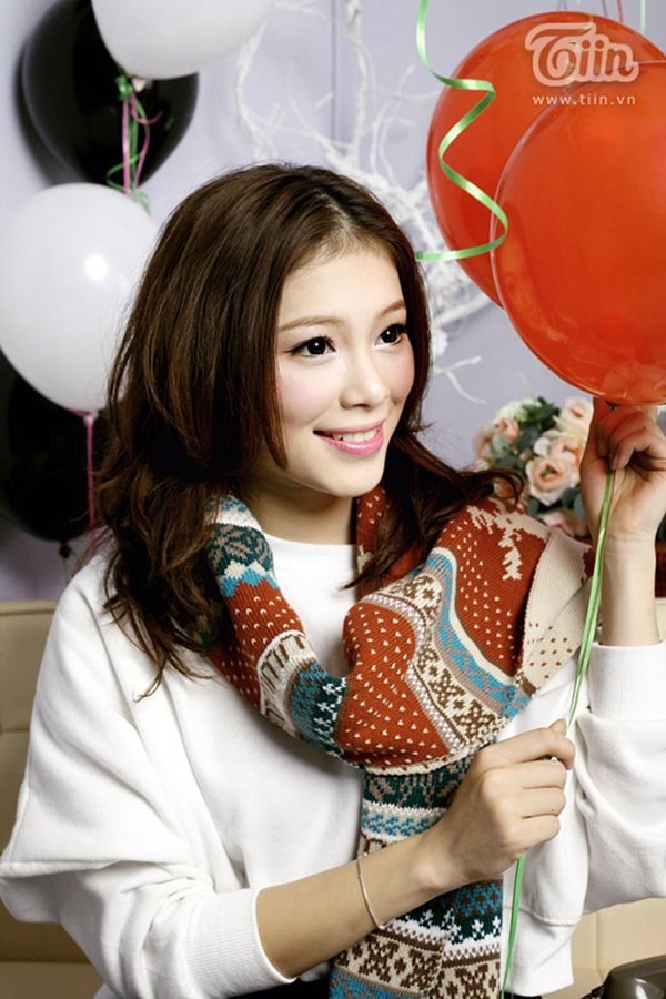 Những hot girl tài năng của Đại học Hà Nội ảnh 10