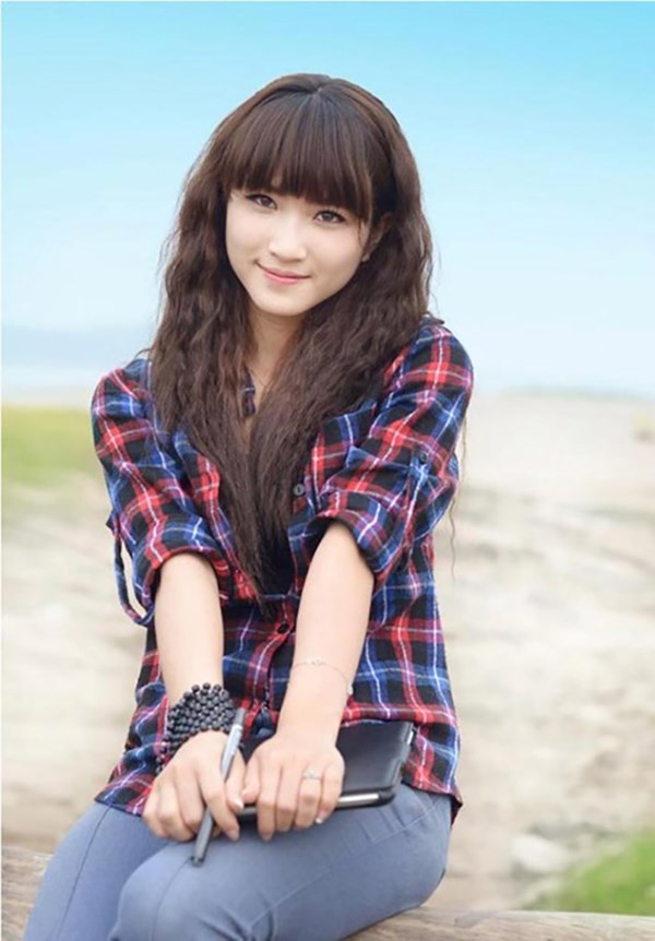 Những hot girl tài năng của Đại học Hà Nội ảnh 11
