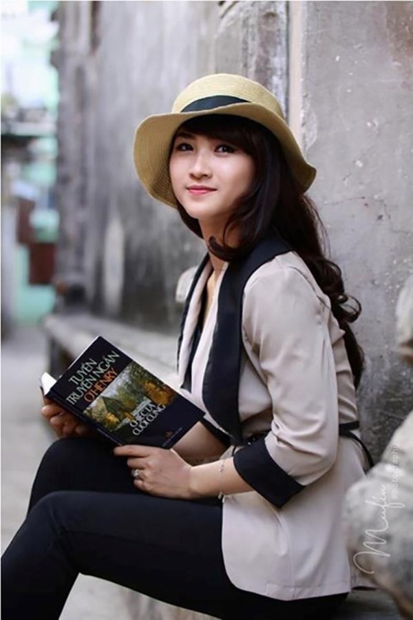 Những hot girl tài năng của Đại học Hà Nội ảnh 14