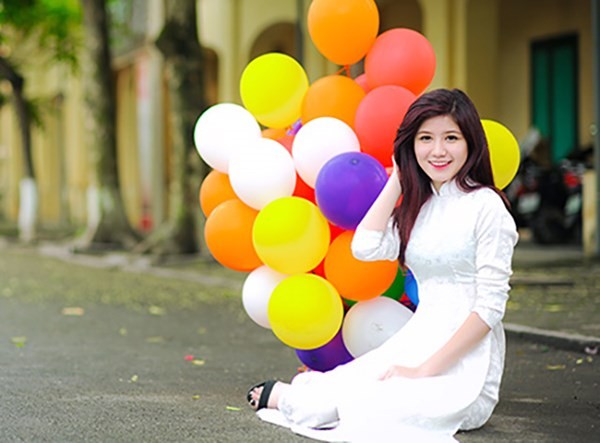 Những hot girl tài năng của Đại học Hà Nội ảnh 15