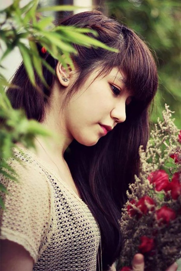 Những hot girl tài năng của Đại học Hà Nội ảnh 17