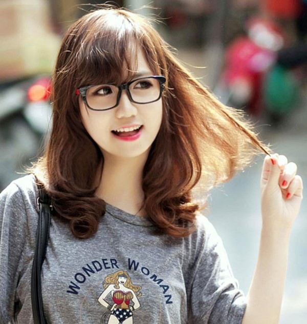 Những hot girl tài năng của Đại học Hà Nội ảnh 1