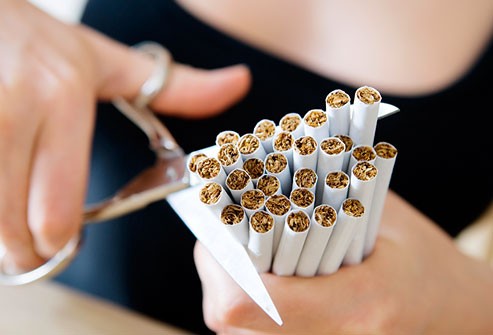 Nghịch lý giá sữa và thuốc lá tại Việt Nam ảnh 1