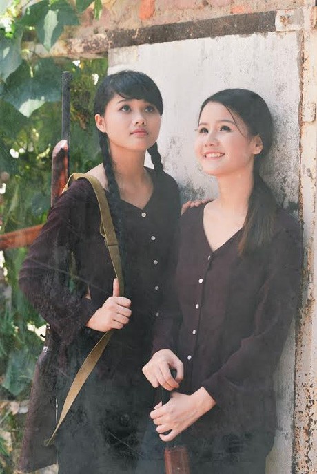 Nữ sinh hóa thân thành nữ dân quân xinh đẹp ảnh 4