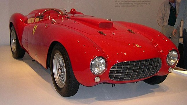 Lôi nhau ra tòa vì xe cổ Ferrari bán hơn 11 triệu đô ảnh 1