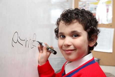 Những thần đồng có chỉ số IQ sánh ngang thiên tài Einstein ảnh 5