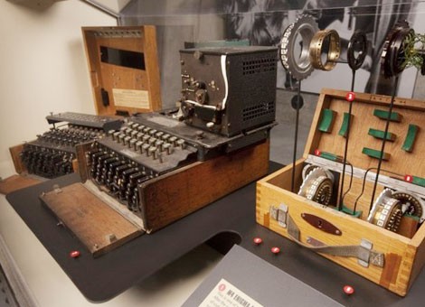 Hành trình ly kỳ của cỗ máy mã hóa vĩ đại Enigma ảnh 1