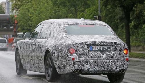 Lộ nội thất của siêu xe Rolls-Royce Phantom 2018 ảnh 1