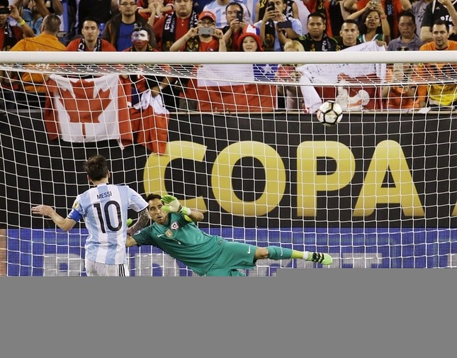 Messi từ giã Argentina: Đẹp nào qua nghiệt ngã cuộc đời ảnh 3