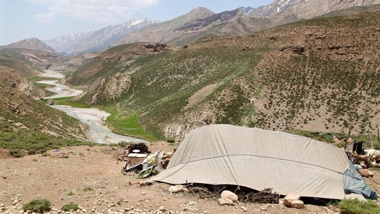 Kỳ diệu sông băng trong sa mạc Iran ảnh 4