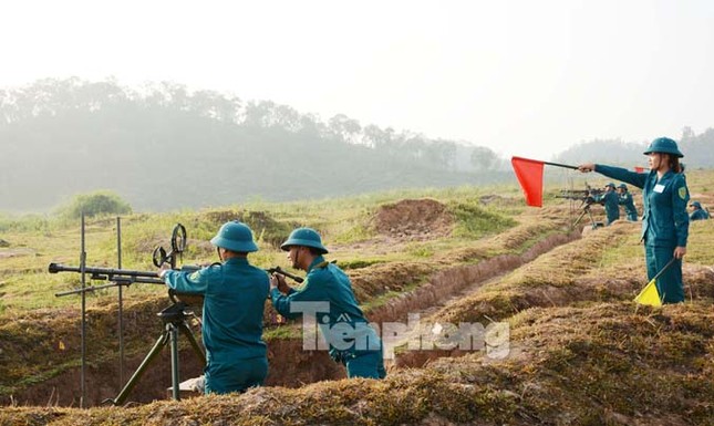 Mục kích đỏ trời hoả lực phòng không ba thứ quân ảnh 13