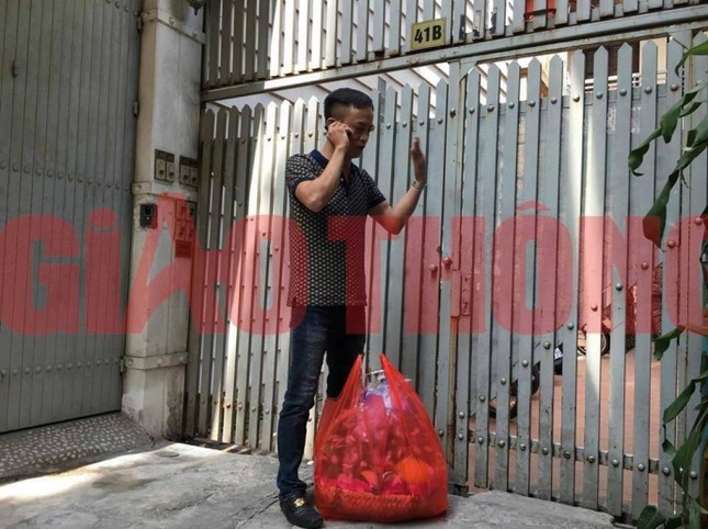 Khách đánh nữ nhân viên hàng không tìm đến nhà xin lỗi ảnh 1