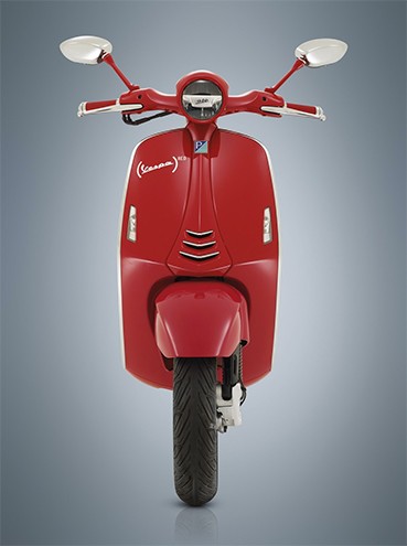 'Bỏng mắt' với siêu xe tay ga đỏ rực Vespa 946 RED ảnh 1