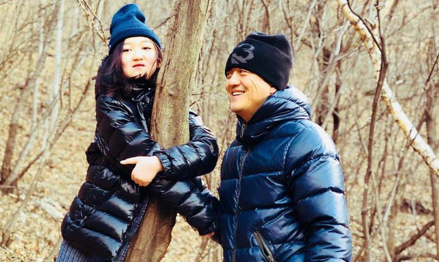 Showbiz đầu năm: Người kết hôn trong đêm giao thừa, kẻ nhập viện ảnh 1