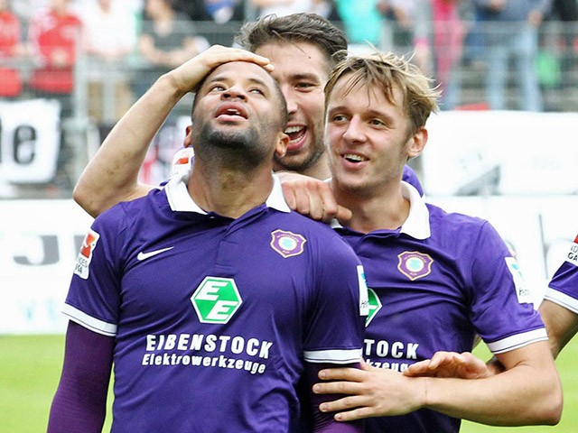 B.Bình Dương có ngoại binh từng ghi bàn tại Europa League ảnh 1