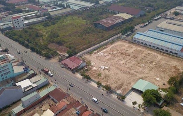 Nhiều nhà dân nứt toác cạnh dự án chung cư, 'bêu tên' CĐT om sỏ đỏ của dân ảnh 4
