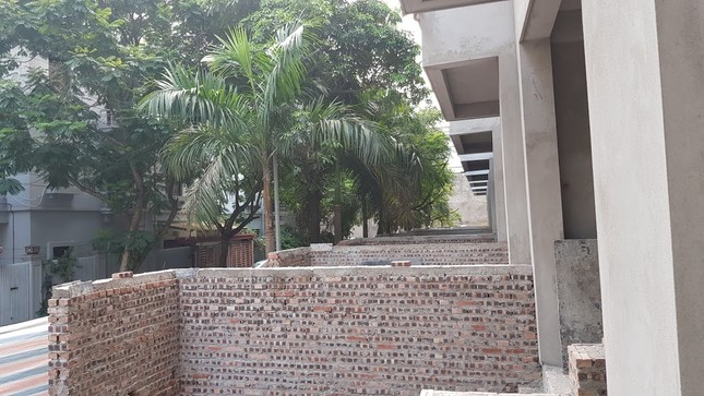 Dừng xây 18 nhà liền kề xây dựng “chiếm” lối đi chung của dân ảnh 2
