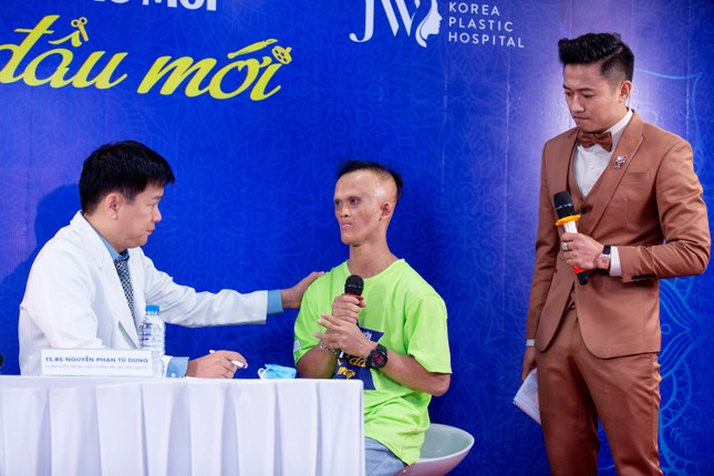 Người 'sửa lỗi' của thượng đế ảnh 2