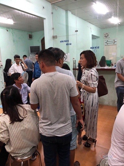 Cuối năm, người người vác bao tải tiền lao vào cơn sốt đất ảnh 5