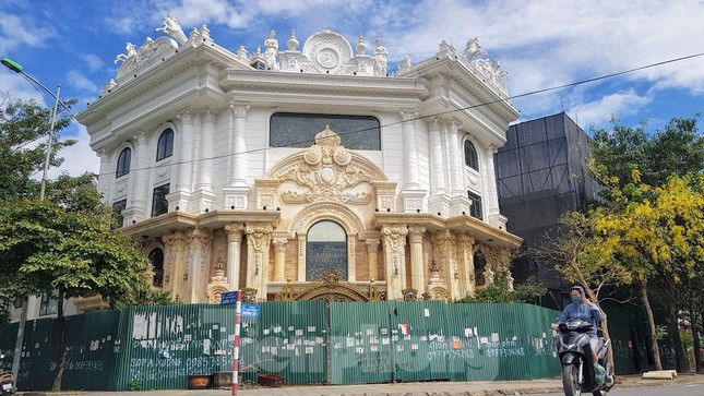 Hà Nội yêu cầu 7 quận, huyện xử lý cán bộ để vi phạm xây dựng, đất đai ảnh 1