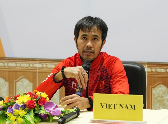Huỷ diệt Malaysia, HLV trưởng futsal Việt Nam cảm ơn người hâm mộ ảnh 2