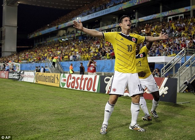 Vòng bảng World Cup 2014: Hay nhất, tệ nhất và... điên rồ nhất ảnh 8