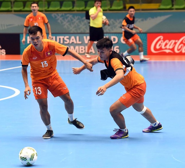 Thua đậm Nga, tuyển Việt Nam chia tay Futsal World Cup ảnh 3