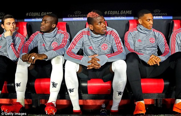 Ngôi sao Pogba dọa rời khỏi M.U vì mâu thuẫn với Mourinho ảnh 1