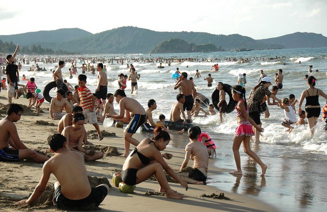 Tối nay, Cửa Lò bắn pháo hoa tưng bừng khai hội ảnh 3