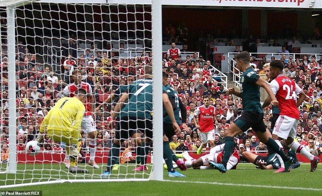 Kết quả vòng 2 Ngoại hạng Anh: Arsenal, Liverpool toàn thắng ảnh 2