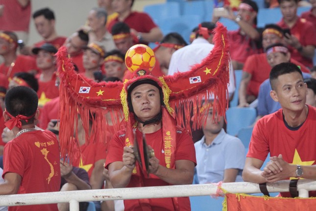Quang Hải lập công, Việt Nam đánh bại Malaysia ảnh 18