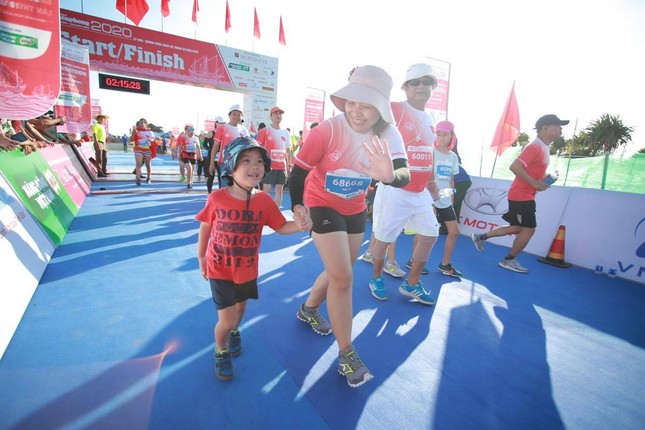 Tiền Phong Marathon 2020: Những ngôi vô địch xứng đáng ảnh 46