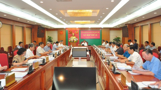 Vi phạm của Bí thư và nguyên Chủ tịch tỉnh Hải Dương đến mức phải xem xét kỷ luật ảnh 1