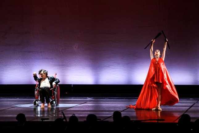Xem Paris Ballet- kẻ rưng rưng người… buồn ngủ ảnh 6
