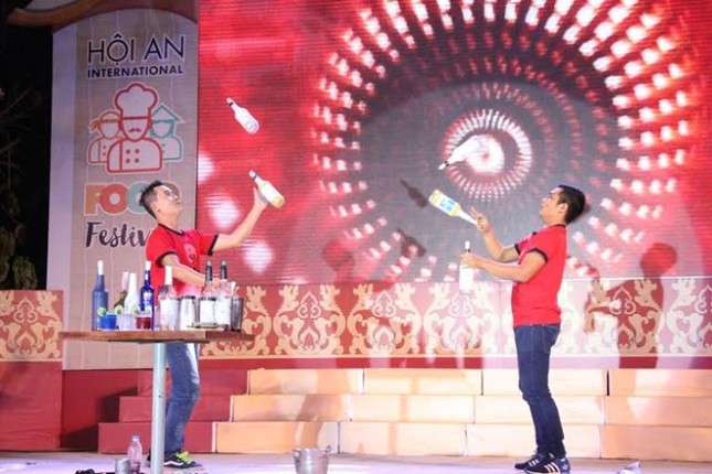 Ấn tượng 12 sắc màu quốc tại liên hoan ẩm thực Hội An ảnh 5
