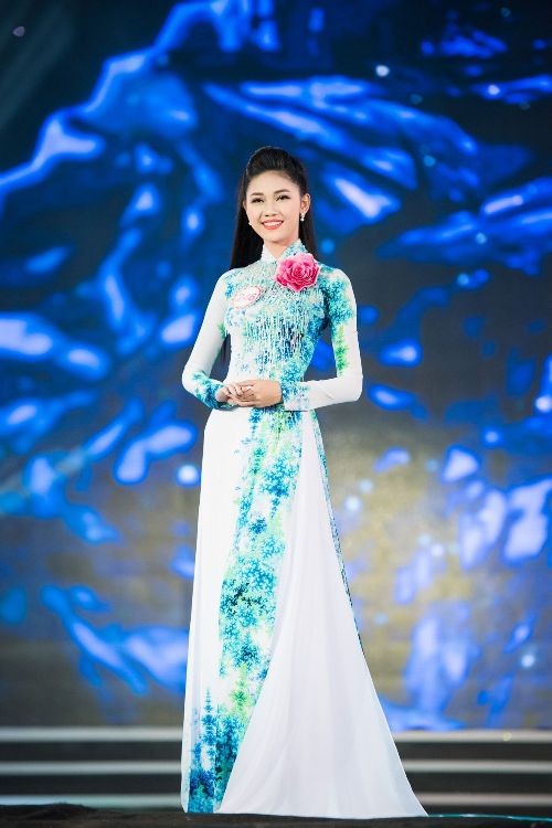 30 thí sinh hoa hậu khoe nét nền nã trong tà áo dài ảnh 10