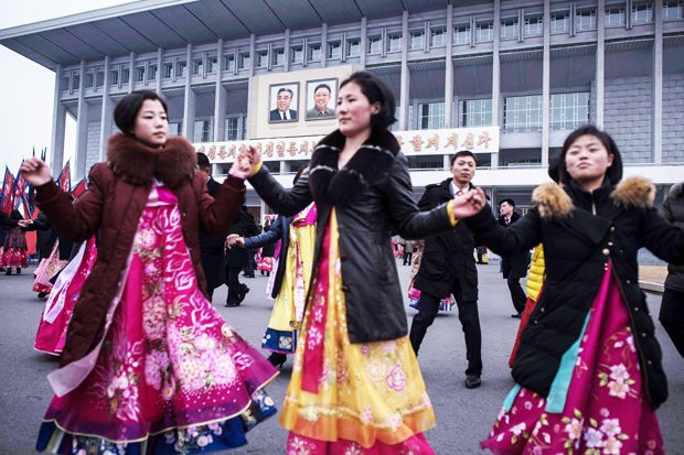 Người Triều Tiên tưng bừng kỷ niệm ngày sinh cố Chủ tịch Kim Jong-il ảnh 6