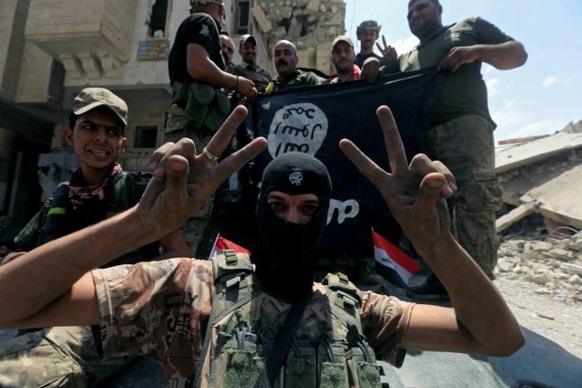 Lực lượng Iraq ăn mừng chiến thắng sớm tại thành cổ Mosul ảnh 7